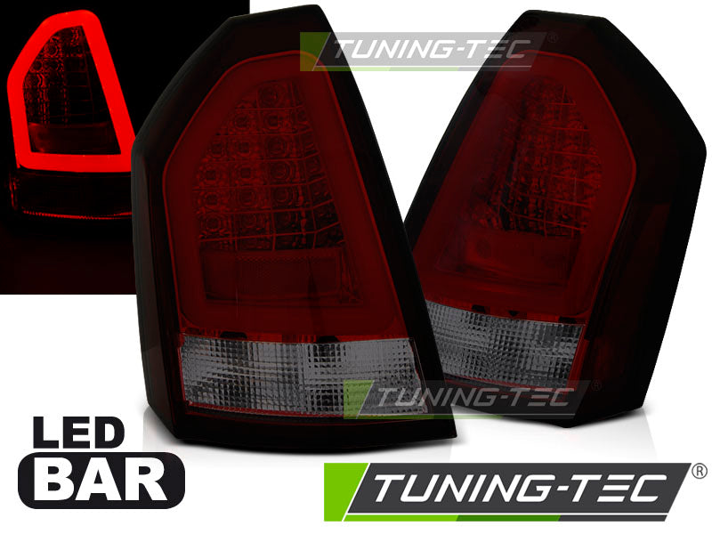 Barre LED rouge fumée pour Chrysler 300C (2005-2008)