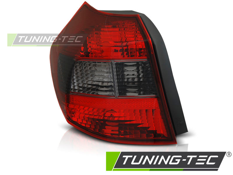 Feu arrière fumé rouge côté gauche TYC compatible BMW E87 04-08.07