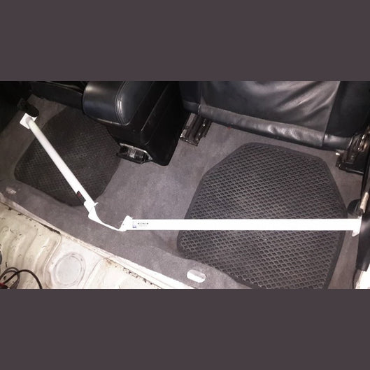 Bar de salle Ultra Racing à 2 points MITSUBISHI EVO 4 4TH GEN (CN9A) 2.0T 4WD 1996-1998