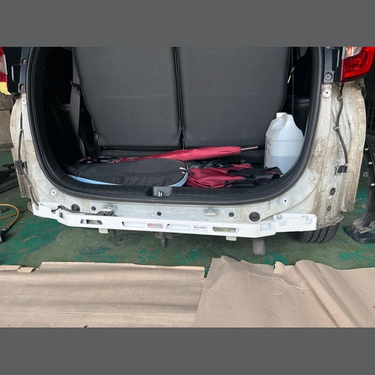  Barre anti-collision arrière Ultra Racing UR-CR2-4517 HONDA BR-V HONDA BR-V (DG1) 1.5 2WD 2016-2021