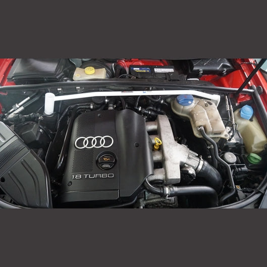  Barre anti-rapprochement Ultra Racing à 2 points AUDI A4 B7(TYP 8E) 2.0 TFSI 2WD 2004-2008