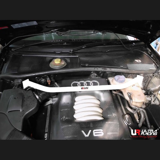  Barre anti-rapprochement Ultra Racing à 2 points AUDI A6 C5 (TYP 4B) 2.4 V6 2WD 1997-2004
