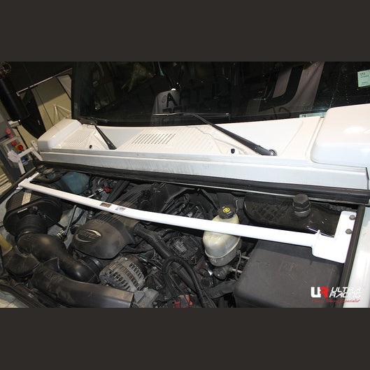  Barre anti-rapprochement Ultra Racing 2P HUMMER H2 6.0 2WD 2003-2009