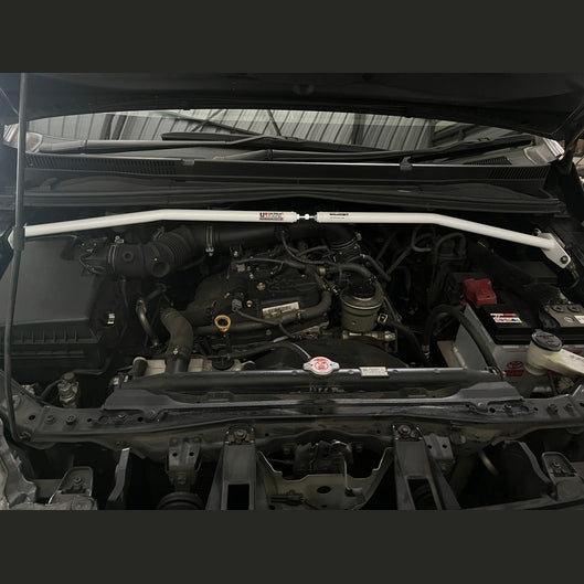  Barre anti-rapprochement Ultra Racing UR-TW2-4339A pour TOYOTA INNOVA TOYOTA INNOVA 2ND GEN (AN140) 2.0 2WD 2015+