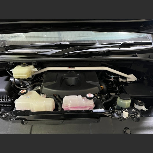  Barre anti-rapprochement Ultra Racing UR-TW2-4532 TOYOTA GRANACE TOYOTA GRANACE 6TH GEN (H300) 2.8D 2WD 2019+