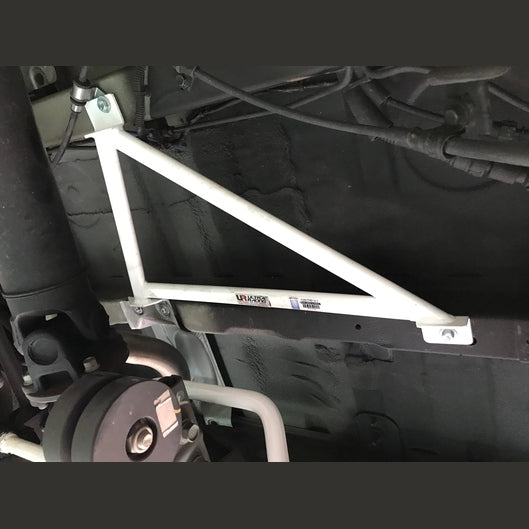  Barre anti-rapprochement arrière 3 points Ultra Racing HYUNDAI GRAND STAREX-VAN 2ND GEN (TQ) 2.5D 2WD 2007+