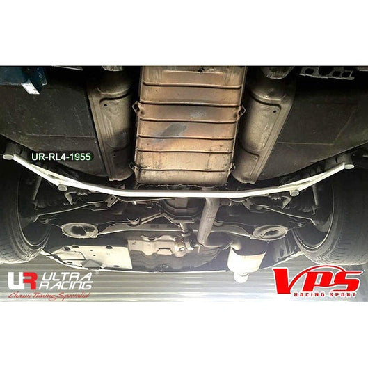  Barre anti-rapprochement arrière inférieure Ultra Racing à 4 points INFINITI G35 3RD GEN (V35) 3.5 V6 2WD 2003-2006