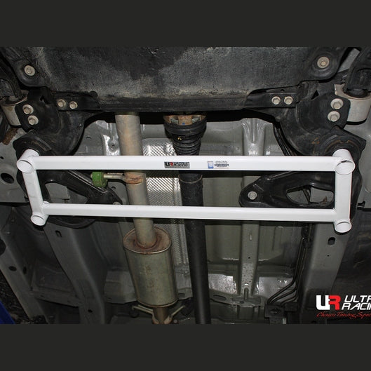  Barre anti-rapprochement avant Ultra Racing CHEVROLET CAPTIVA 1ST GEN (C100) 2.2D 4WD 2006-2018