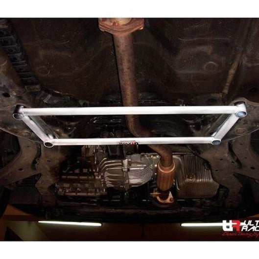  Barre anti-rapprochement avant en H à 4 points Ultra Racing CHEVROLET AVEO 1ST GEN (T200) 1.5 2WD 2002-2011
