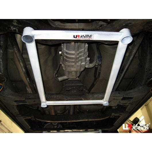  Barre anti-rapprochement avant en H à 4 points Ultra Racing ISUZU D-MAX 1ST GEN (RA) 2.5D 4WD FACELIFT AT 2008-2012