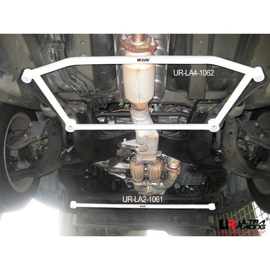  Barre anti-rapprochement avant en H à 4 points Ultra Racing NISSAN TEANA 1ST GEN (J31) 2.0 2WD 2003-2009
