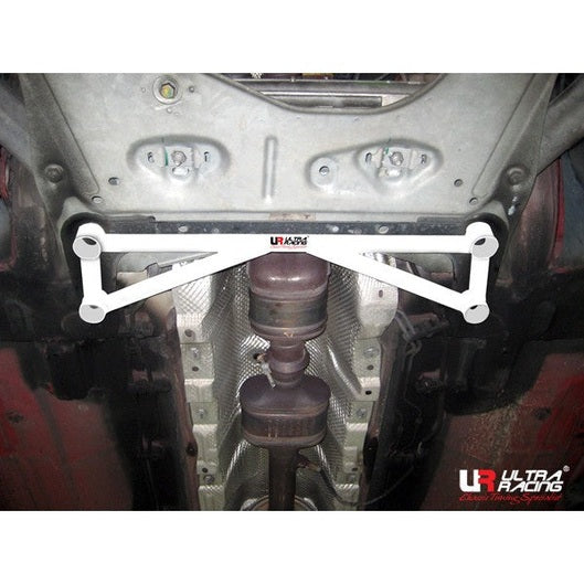  Barre anti-rapprochement avant en H à 4 points Ultra Racing RENAULT CLIO III 3RD GEN 2.0-F4R 2WD 2005-2014