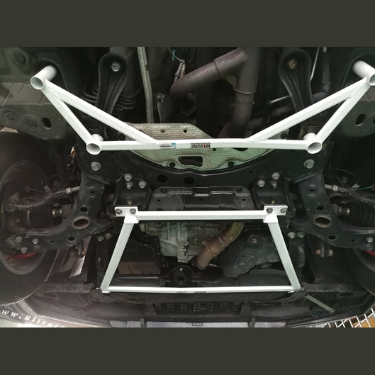  Barre anti-rapprochement avant en H à 4 points Ultra Racing TOYOTA ALPHARD 2ND GEN (AH20) 2.4 2WD 2008-2015