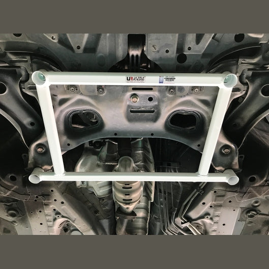  Barre anti-rapprochement avant inférieure à 4 points Ultra Racing HONDA BR-V (DG1) 1.5 2WD 2016-2021
