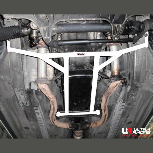  Barre anti-rapprochement avant inférieure à 4 points Ultra Racing LEXUS LS 400 1ST GEN (XF10) 4.0 V8 2WD 1989-1994