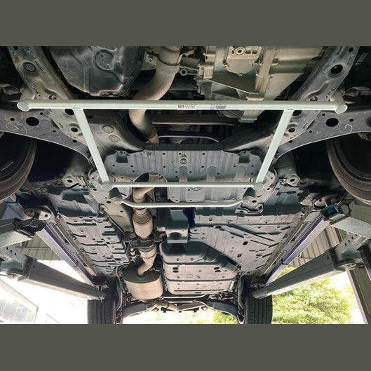  Barre anti-rapprochement avant inférieure à 4 points Ultra Racing LEXUS RX 350 3RD GEN (AL10) 3.5 V6 4WD FACELIFT 2012-2015