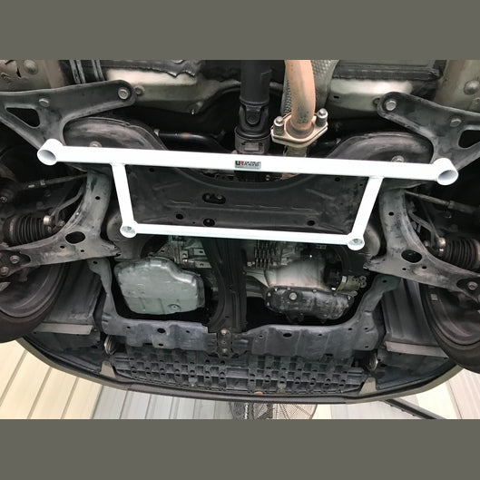  Barre anti-rapprochement avant inférieure à 4 points Ultra Racing TOYOTA WISH 2ND GEN (AE20) 1.8 4WD 2009-2017