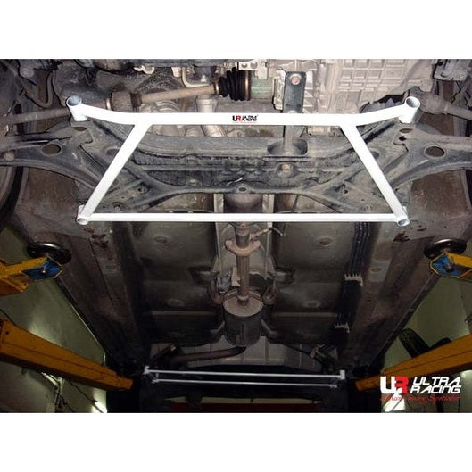  Barre anti-rapprochement avant inférieure Ultra Racing à 4 points MITSUBISHI COLT Z30 1.5 2WD 2002-2013