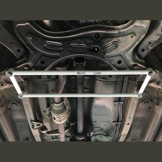  Barre anti-rapprochement inférieure avant Ultra Racing 4P TOYOTA RAV4 2ND GEN (XA20) 1.8 4WD 2DOOR 2000-2005