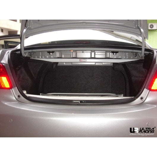  Barre anti-rapprochement supérieure arrière 2 points Ultra Racing TOYOTA VIOS 2ND GEN (XP90) 1.5 2WD 2007-2013