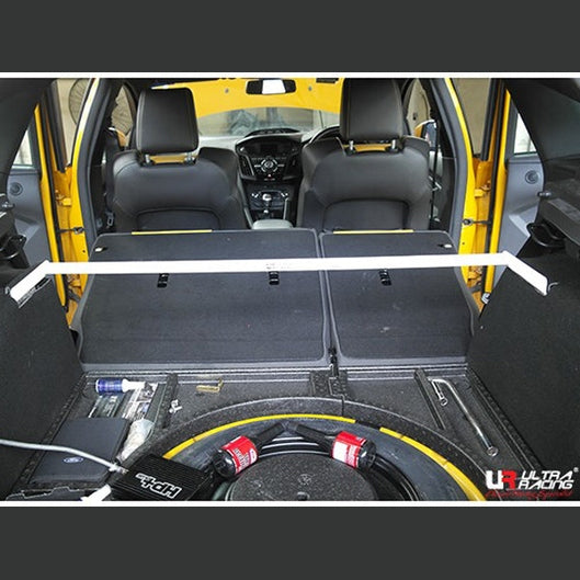  Barre anti-rapprochement supérieure arrière 2 points Ultra Racing UR-RE2-3111 FORD FOCUS ST 2.0T 2WD 2015-2018