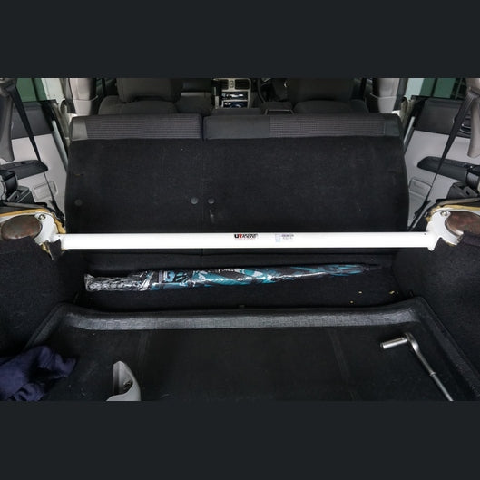  Barre anti-rapprochement supérieure arrière Ultra Racing SUBARU FORESTER 2ND GEN (SG5) 2.0T 4WD 2002-2008