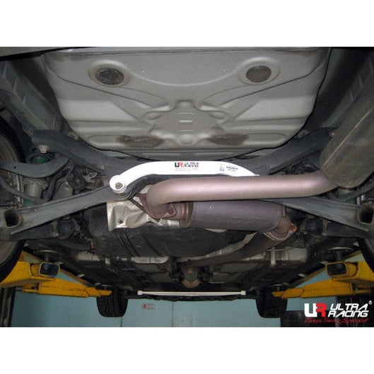  Barre de liaison inférieure arrière à 2 points Ultra Racing TOYOTA CELICA 7TH GEN (T230) 2.0 2WD 1999-2006