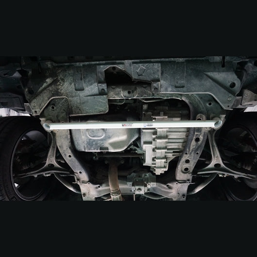  Barre de liaison inférieure avant à 2 points Ultra Racing HONDA ODYSSEY 3RD GEN (RB1) 2.4 2WD 2003-2008