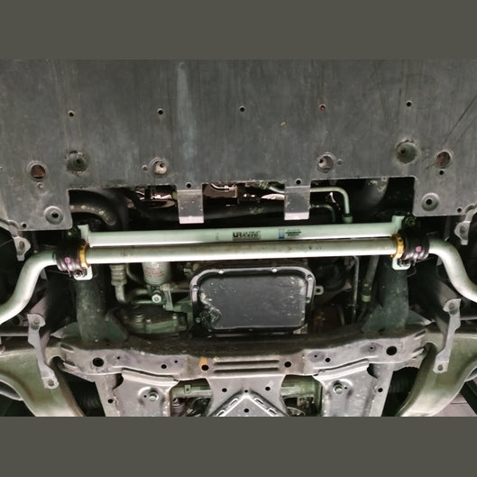  Barre de liaison inférieure avant Ultra Racing NISSAN SKYLINE (GT-R) (R35) 3.8TT 4WD 2007+
