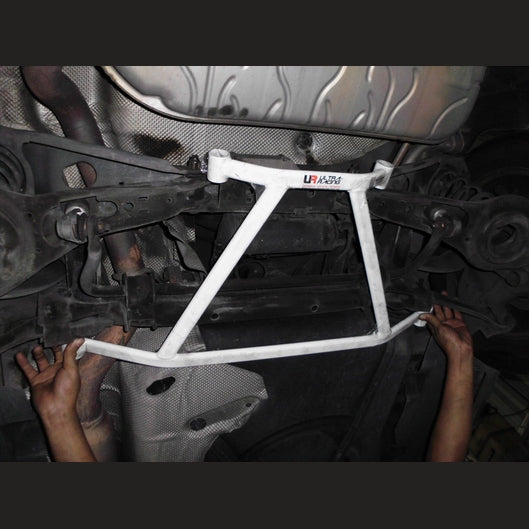  Barre de renfort inférieure arrière 4 points Ultra Racing VOLVO S40 2ND GEN 2.0T 2WD 2004-2012