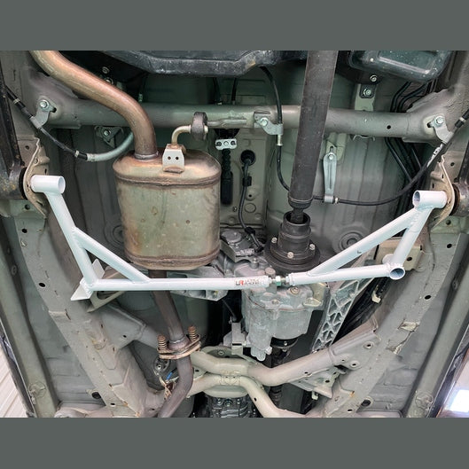  Barre de renfort inférieure arrière Ultra Racing UR-RL4-4393A SUZUKI JIMNY SIERRA SUZUKI JIMNY SIERRA (JB74W) 1.5 4WD 2018+