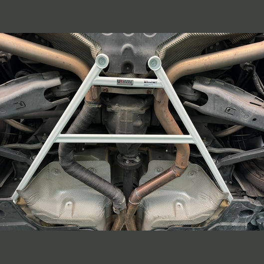  Barre de renfort inférieure arrière Ultra Racing UR-RL4-4621 MERCEDES-BENZ R231 MERCEDES-BENZ R231 6TH GEN SL350 3.5 V6 2WD ROADSTER 2011-2020