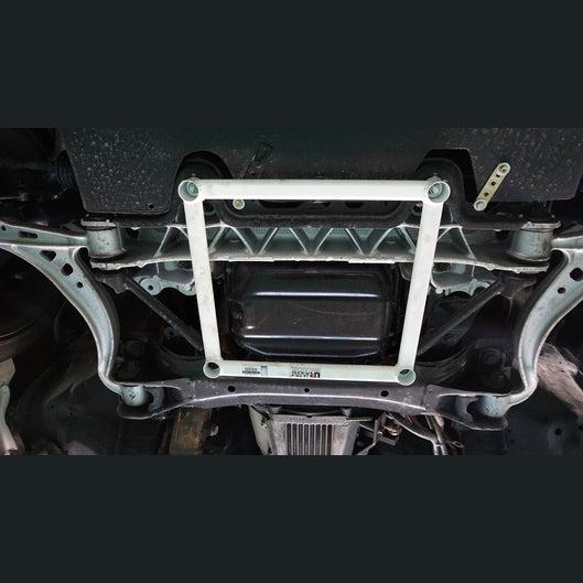  Barre de renfort inférieure avant Ultra Racing TOYOTA SUPRA 4TH GEN (JZA80/A80) 3.0T-2JZ-GTE 2WD 1993-2002