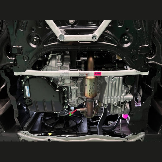 Barre de renfort inférieure avant Ultra Racing UR-LA2-4287 PERODUA ALZA PERODUA ALZA (W150) 1.5 2WD 2022+