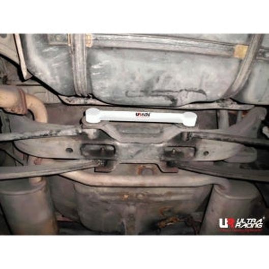  Barre de renfort/support arrière inférieur Ultra Racing HYUNDAI COUPE 1ST GEN (RD) 1.8 2WD 1996-2001