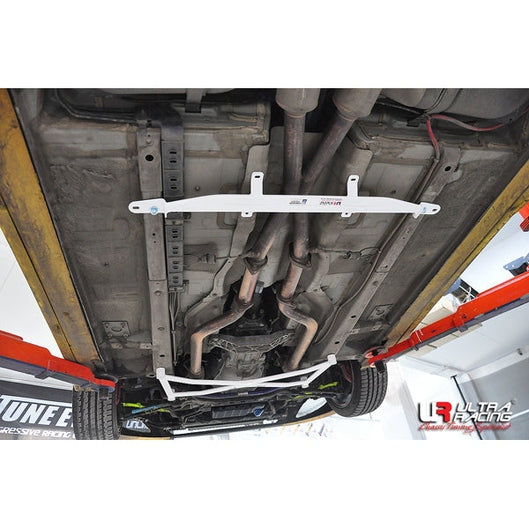  Barre de suspension inférieure moyenne Ultra Racing à 4 points HYUNDAI GENESIS COUPE (BK) 2.0T 2WD 2009-2016
