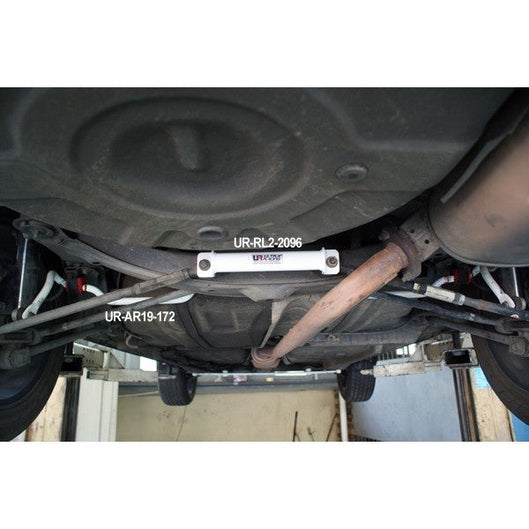  Barre inférieure arrière 2 points Ultra Racing TOYOTA CAMRY (XV10) 2.2 2WD 1992-1996
