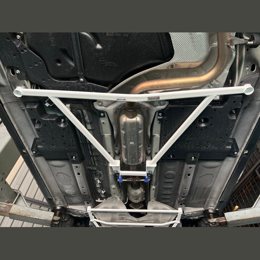  Barre inférieure arrière 4 points Ultra Racing MAZDA CX-3 (DK) 1.5D 2WD 2016+