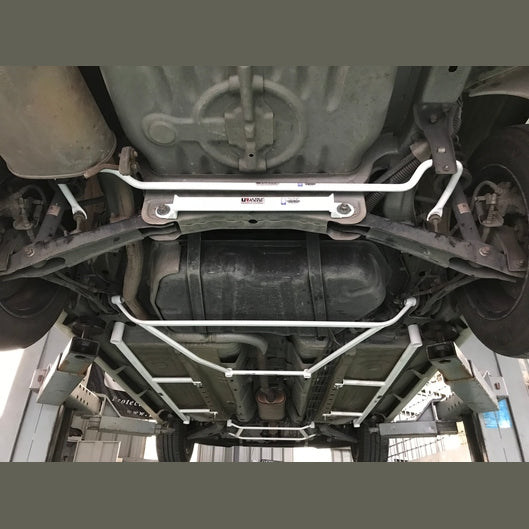  Barre inférieure arrière 4 points Ultra Racing PROTON GEN 2 1.6 2WD NORMAL ENGINE 2004-2012