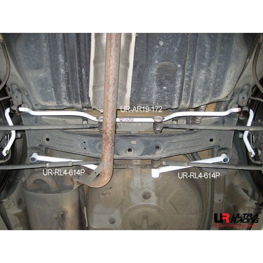  Barre inférieure arrière 4 points Ultra Racing TOYOTA CAMRY (XV30/ACV36R) 2.2 2WD 2002-2004