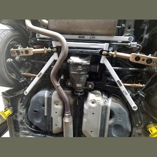  Barre inférieure arrière Ultra Racing 2P SUBARU BRZ 1ST GEN 2.0 2WD 2012+
