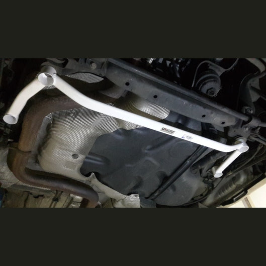  Barre inférieure arrière Ultra Racing 4P FORD MONDEO 3RD GEN (MK4) 2.3 2WD SEDAN 2007-2014