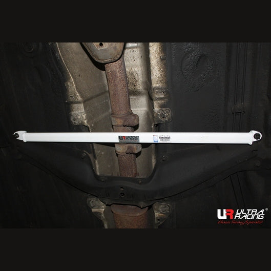  Barre inférieure moyenne Ultra Racing 2P AUDI TT MK1(TYPE 8N) 1.8T 2WD 1998-2006