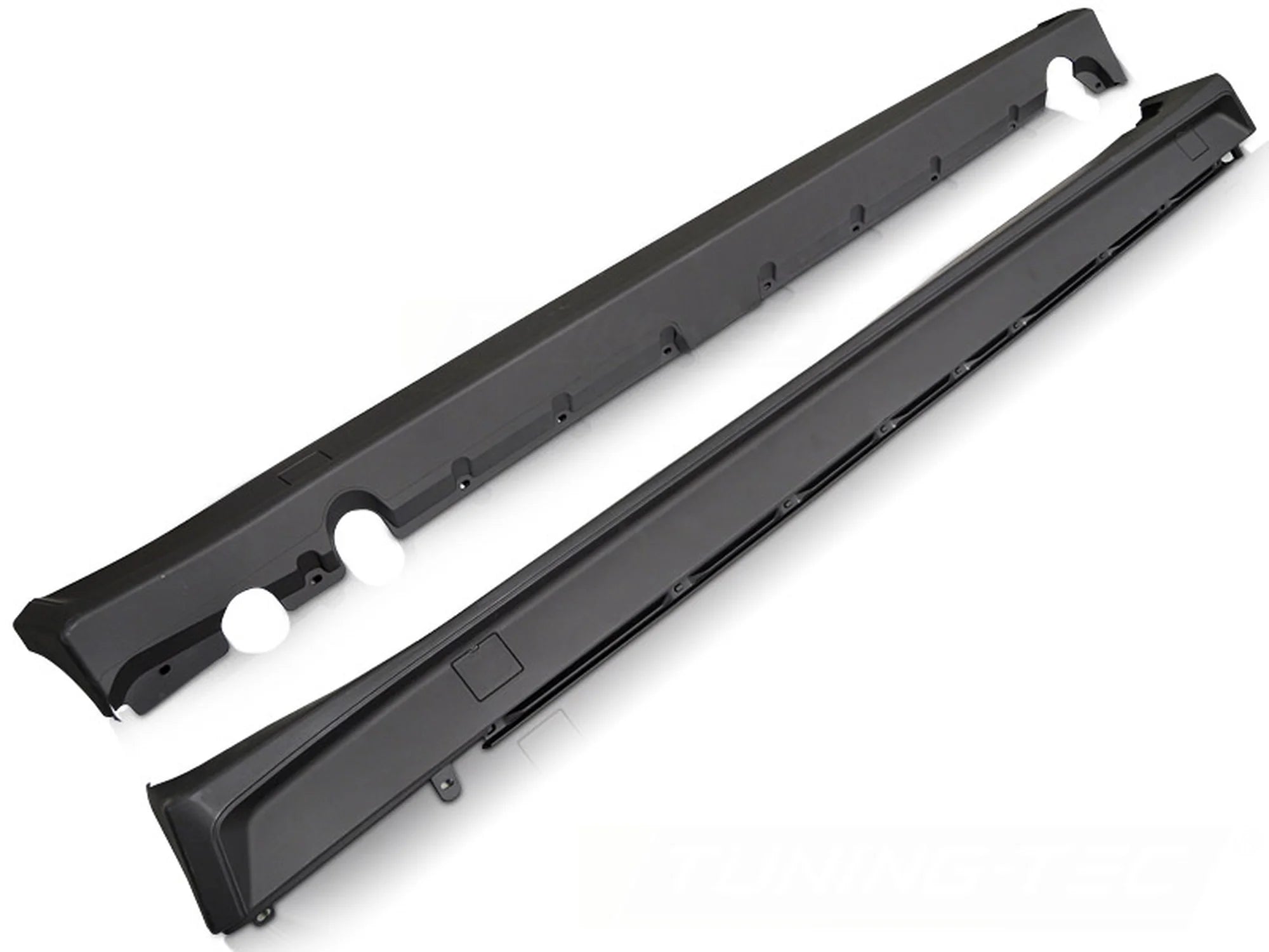 Bas de caisse sport compatibles avec Mercedes W124 4 portes (1985-1993)