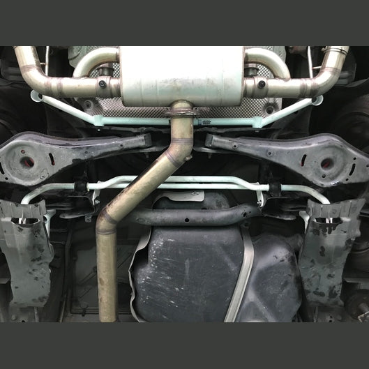  Renfort arrière 4 points Ultra Racing AUDI TT MK2(TYPE8J) 2.0 TFSI 2WD 2006-2014