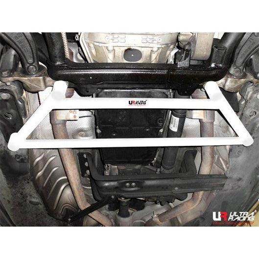  Renfort inférieur avant Ultra Racing 4P MERCEDES-BENZ W164 2ND GEN ML350 3.5 V6 2WD 2005-2011