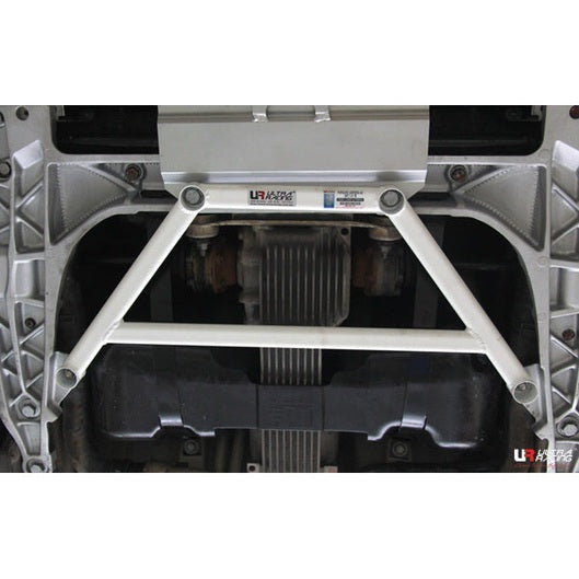  Renfort inférieur avant Ultra Racing 4P PORSCHE 997 S 3.8TT 4WD 2006-2013