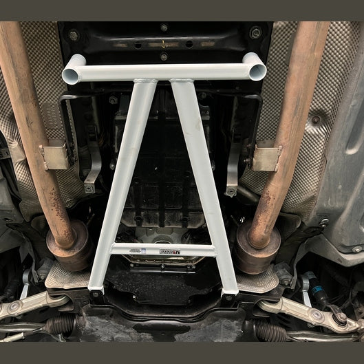  Renfort inférieur avant Ultra Racing MERCEDES-BENZ W219 CLS 350 3.5 2WD 2004-2010