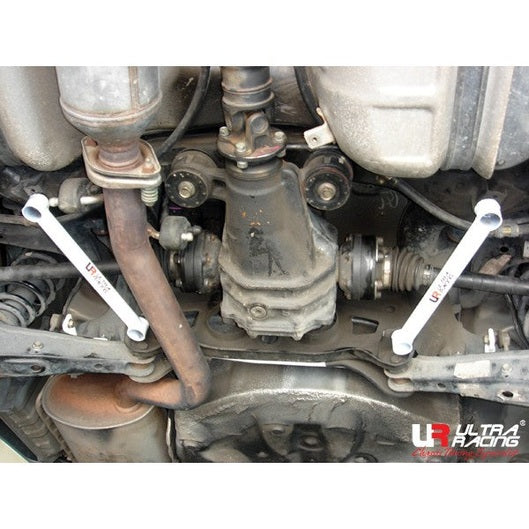  Supports arrière Ultra Racing 2X à 2 points L. TOYOTA ALTEZZA (XE10/AS200/IS200) 2.0 1998-2005