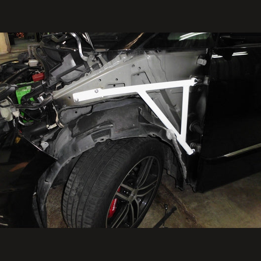  Supports de garde-boue 3 points Ultra Racing TOYOTA ESTIMA 3RD GEN (XR50) 2.4 2WD 2006-2019